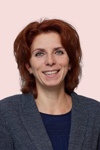 DEBBIE VAN VUGT Notarieel medewerker