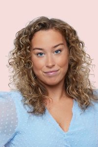 LAURA HOBBELEN Notarieel medewerker