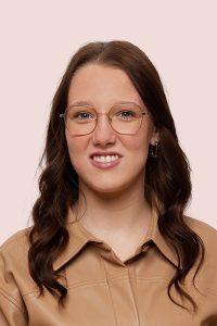 AMY SIEMONS Notarieel medewerker